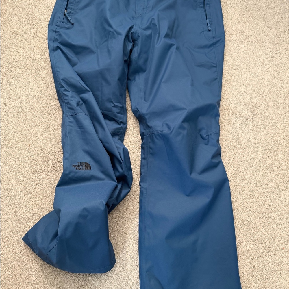 The North Face Woman’s Snow Pants